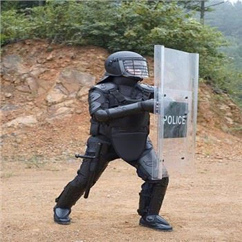 Huquq -tartibot politsiyasi isyonga qarshi kostyum